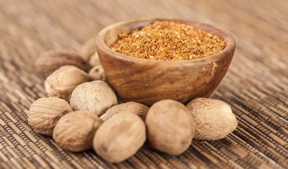 Nutmeg-Tea-noz-moscada-beneficios-e-como-preparar